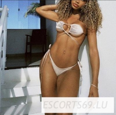 Lisa sensualité