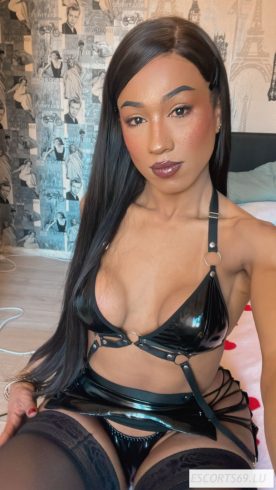 Júlia