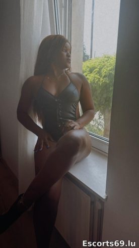 NÚRIA, NOUVELLE