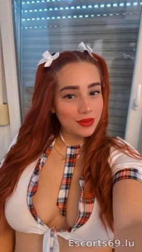MASSAGE SPÉCIAL NURU avec sexe oral jusqu’à la fin et sexe authentique