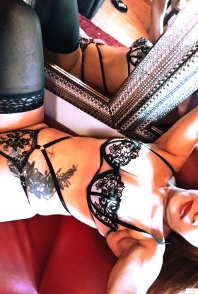 Femme Latine Chaude de Mesancy Amanda🔥