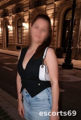 DOUCHE ENSEMBLE MASSAGE GFE Embrassé AVEC-LA LANGUE BEAUCOUP DE CARESSES PRÉLIMINAIRES DOUCHE ENSEMBLE FACESITTING FÉTICHISME GODE-CEINTURE CARESSES PRÉLIMINAIRES DÉLICIEUX SEXE O
