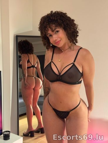 Estella – Your Favorite Girl is back in Town