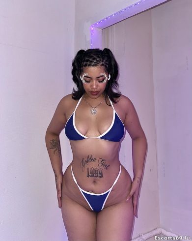 PARTY GIRL 😈