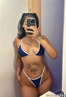 PARTY GIRL 😈
