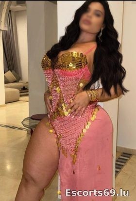 Yasminna Lebanesa swiss a athus