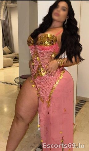 Yasminna Lebanesa swiss a athus