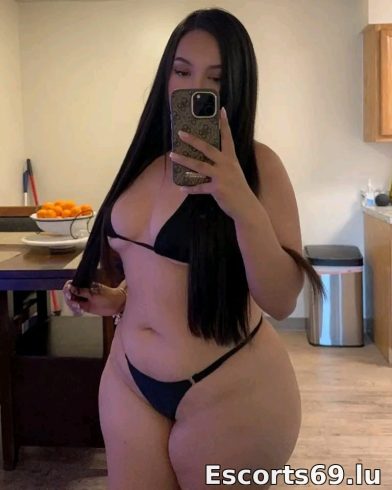 ISABELLA SEXY