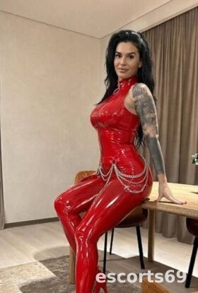 Kamilla GASPERICH…..