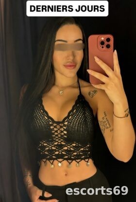 ANNE-DERNIERS JOURS-INDÉPENDANT- PROSTATE MASSAGE, CORPS À CORPS, TANTRA,MASSAGE SENSORIEL, LINGAM, NURU,TABLE MASSAGE