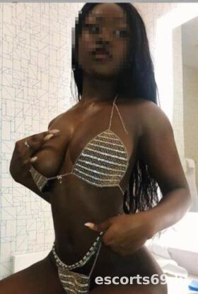 Ebony new in town / blowjob lovers