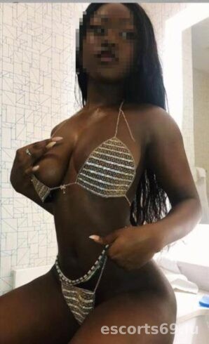 Ebony new in town / blowjob lovers