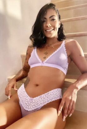 Juliana sexy Latina