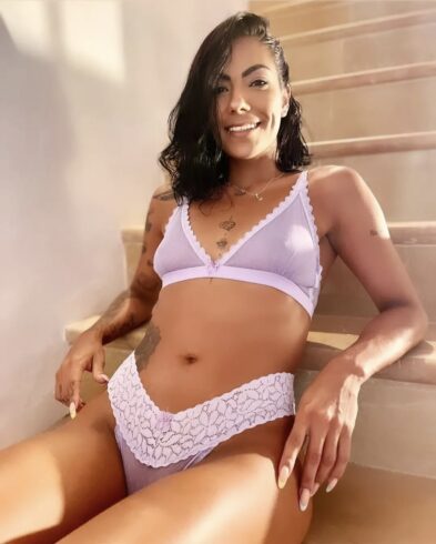 Juliana sexy Latina