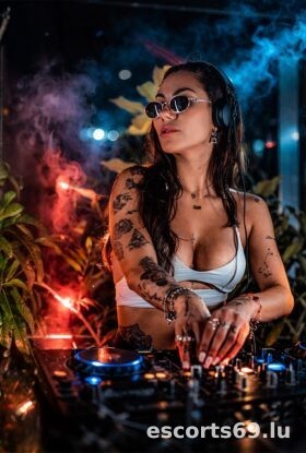 Juliana sexy Latina