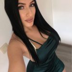 LINA, PASSIONNÉE ET COMPLÈTE.