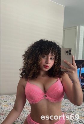 ESMERALDA NEW, GASPERICH 19 Years,speak english