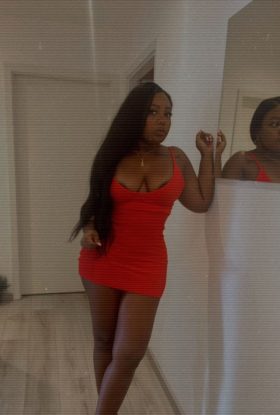 Karol, passionnée et sensuelle à Athus